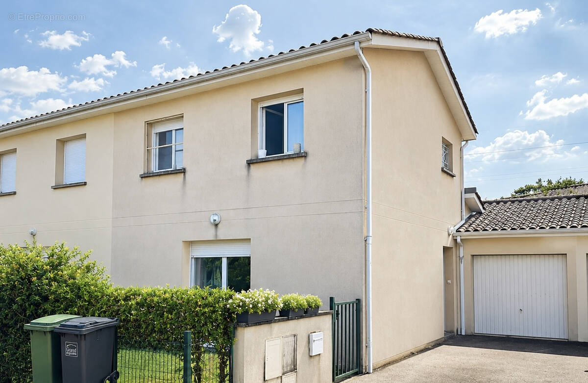 Maison à FLOIRAC