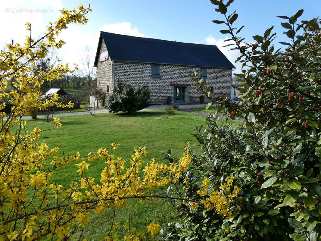Maison à LA CHAPELLE-D'ANDAINE