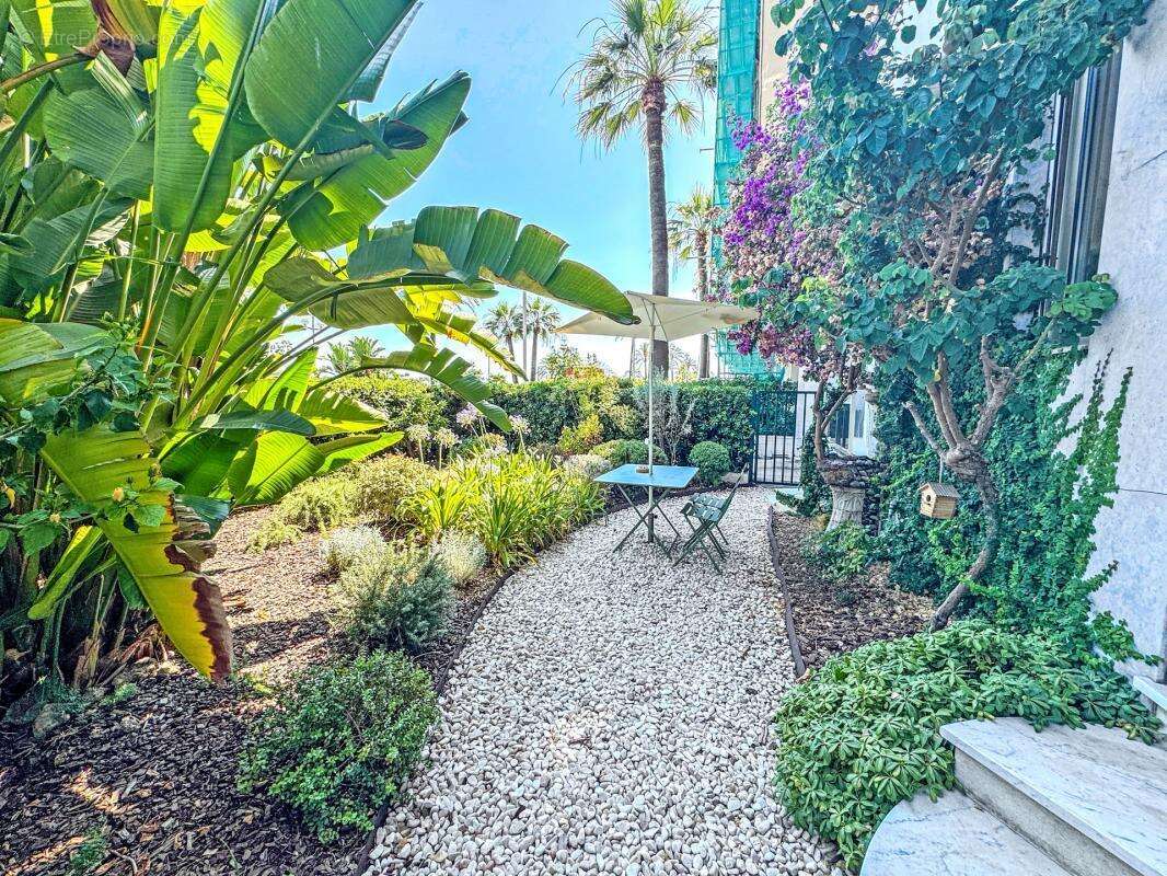 Front de mer à Nice, 2 pièces de 66m² avec jardin de 55m² - photo 5