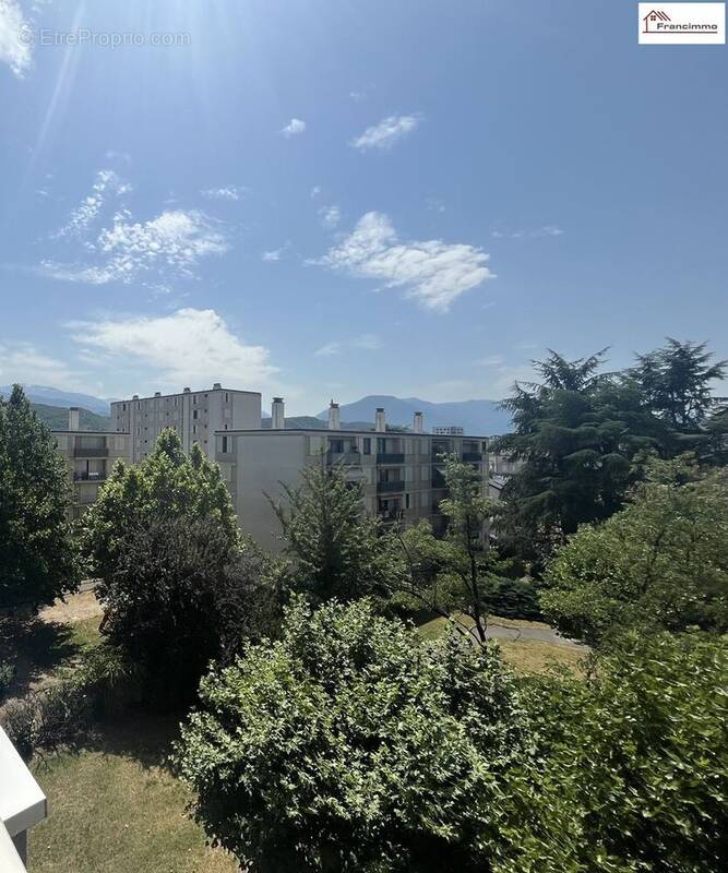 Appartement à ECHIROLLES