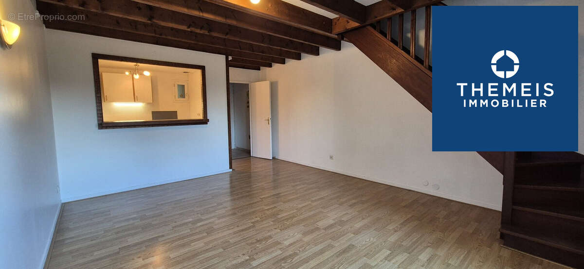 Appartement à LE PERRAY-EN-YVELINES