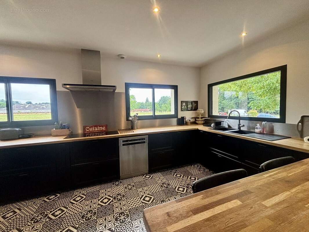 Maison à CASSENEUIL