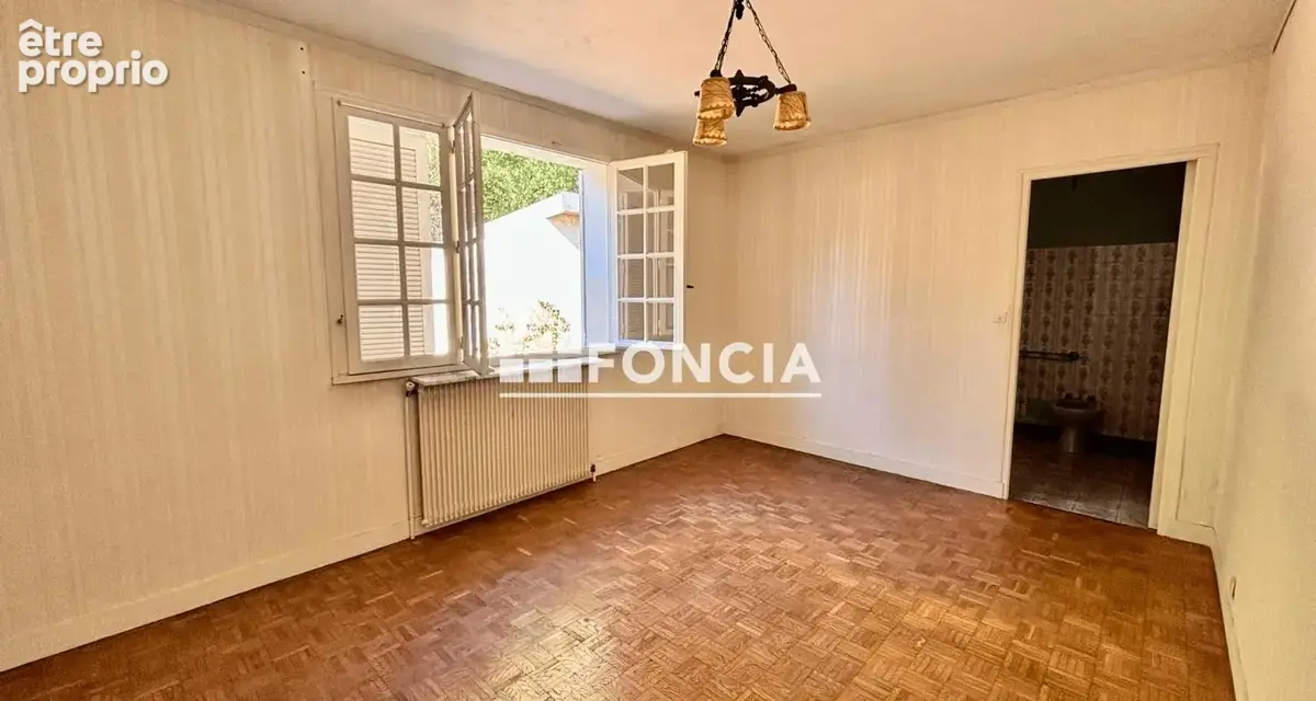 Maison indépendante de 183 m² avec potentiel dans secteur prisé - photo 8
