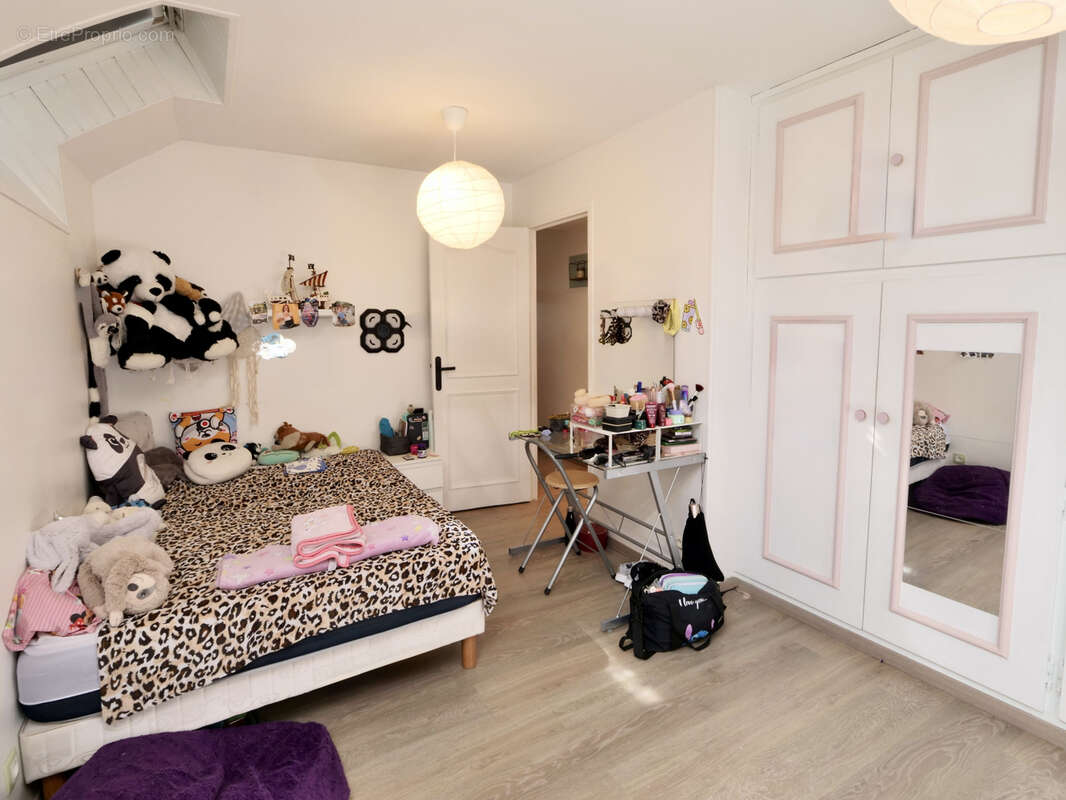 Maison 92 m² à Sivry-Courtry  - photo 8