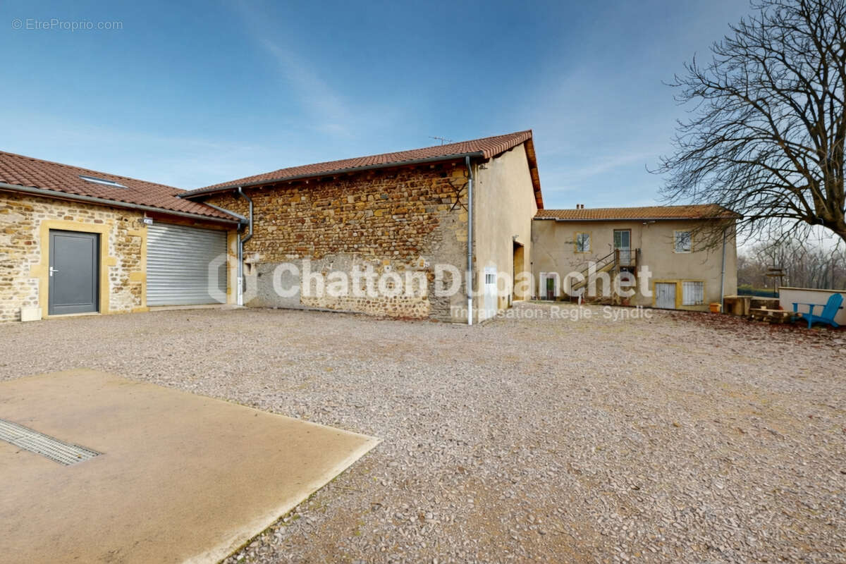 IGUERANDE - Maison  6 pièce(s) 156 m² - photo 6
