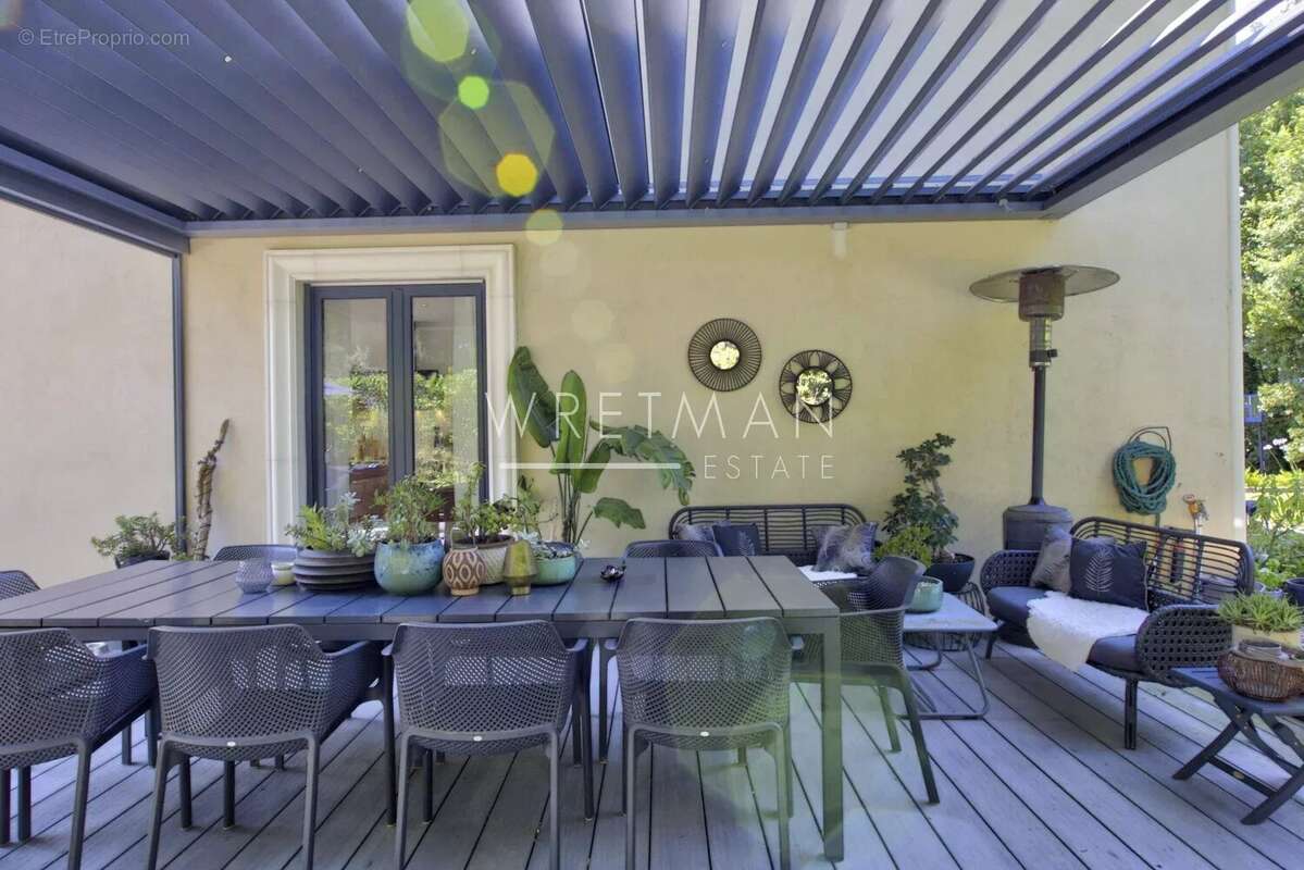 Maison à VALBONNE