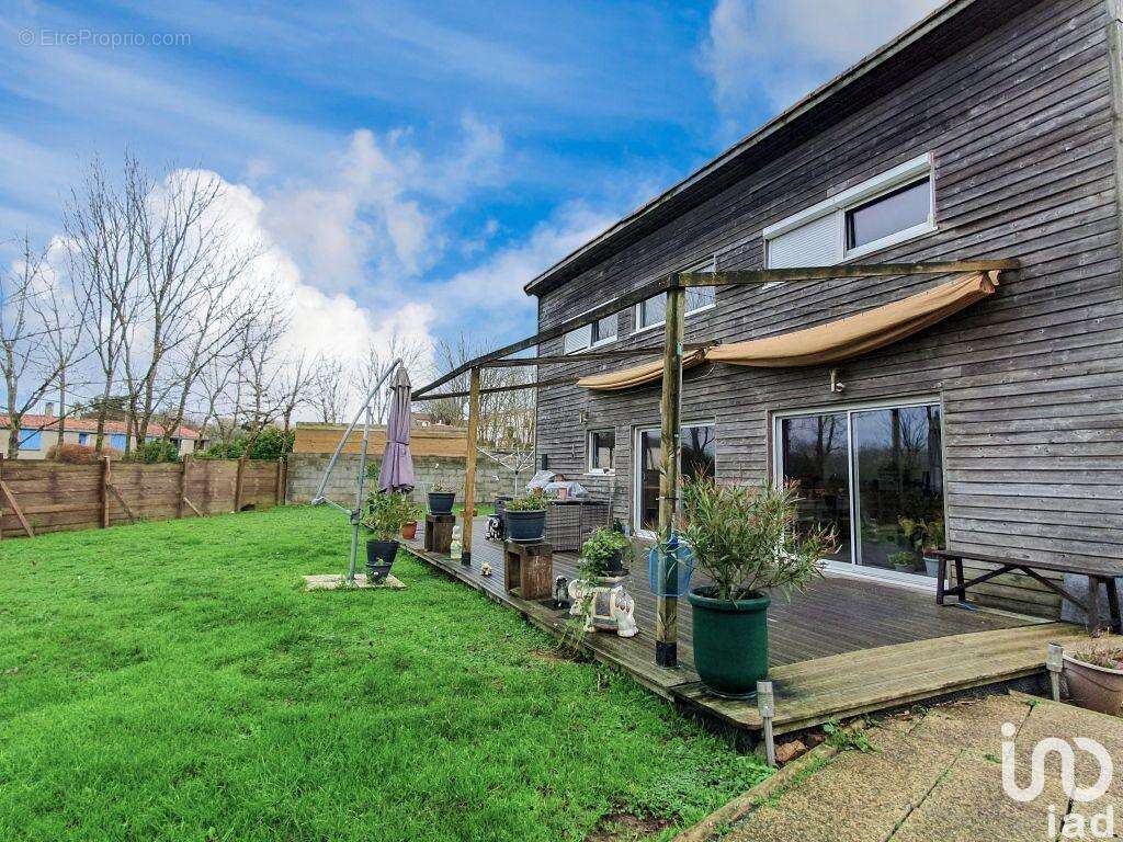 Photo 3 - Maison à SAINT-DENIS-DU-PAYRE