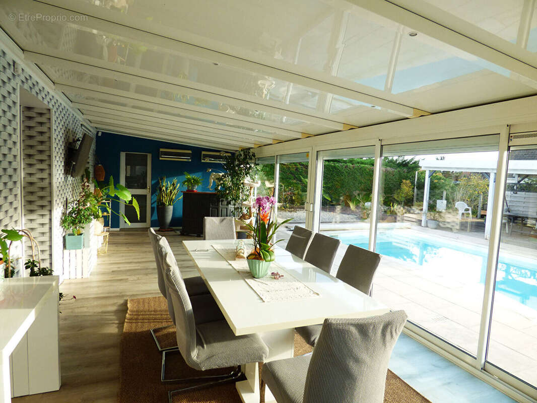 Maison à VIENNE-EN-VAL