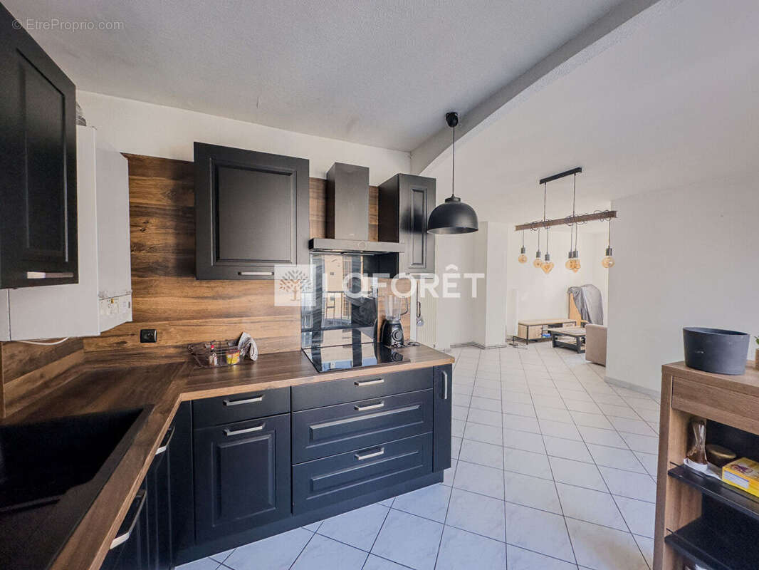 Appartement à SEYSSINET-PARISET