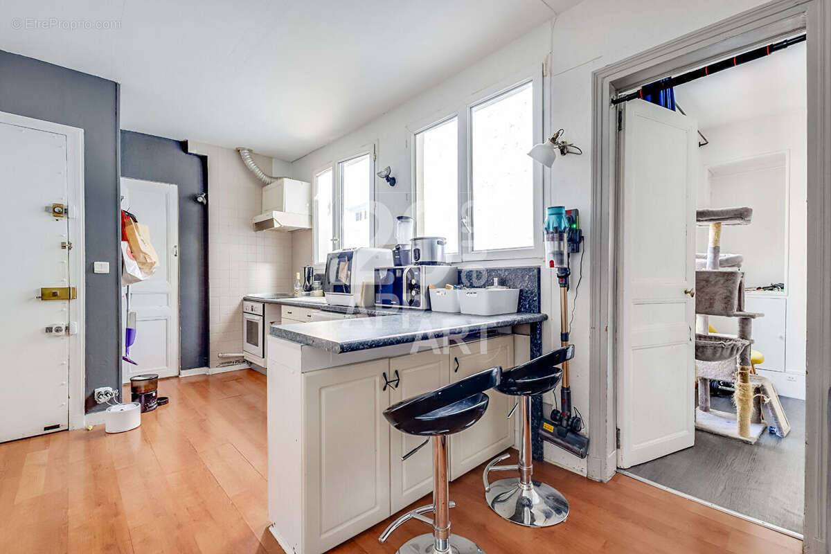 Appartement à PARIS-20E