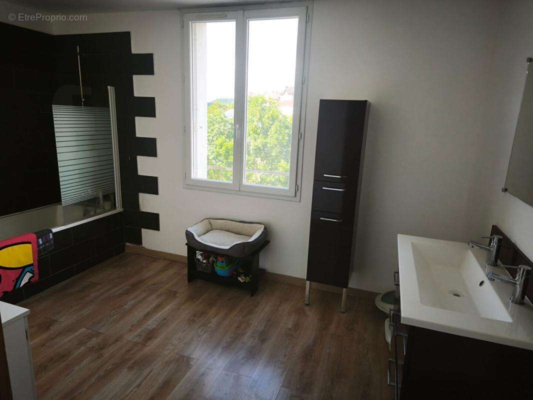 Maison Tulle 4 pièce(s) 135 m2 + appartement  T2 42 m² - photo 10
