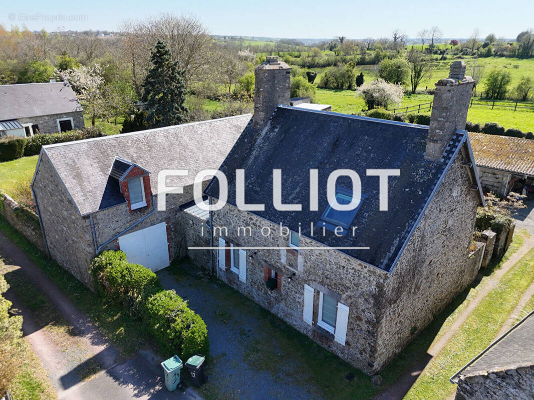 Maison à AGON-COUTAINVILLE