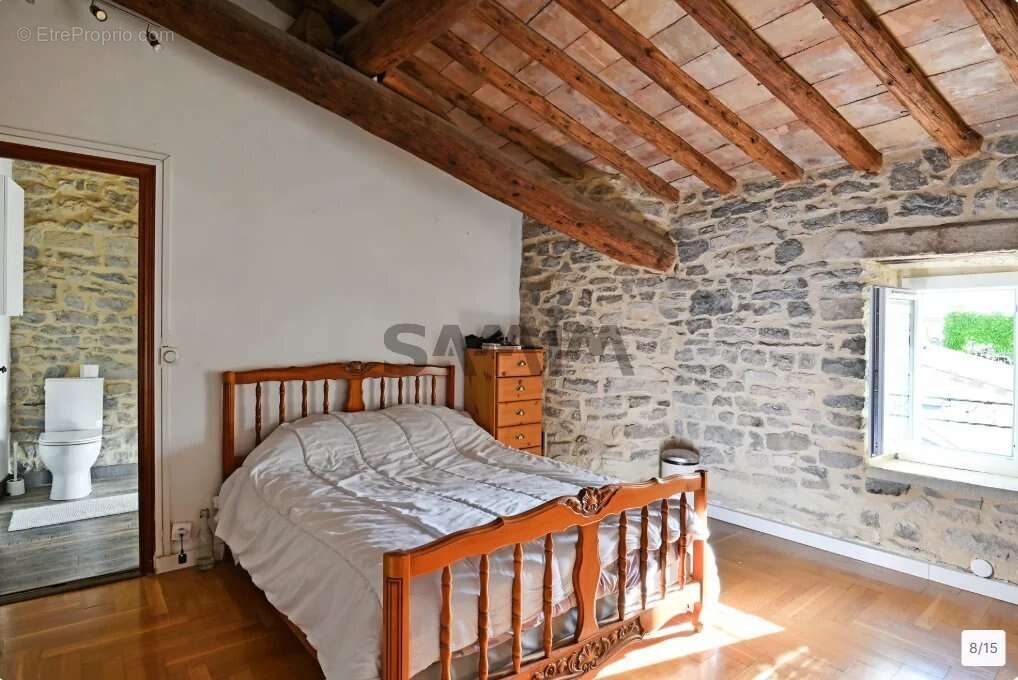 Maison à CLARENSAC