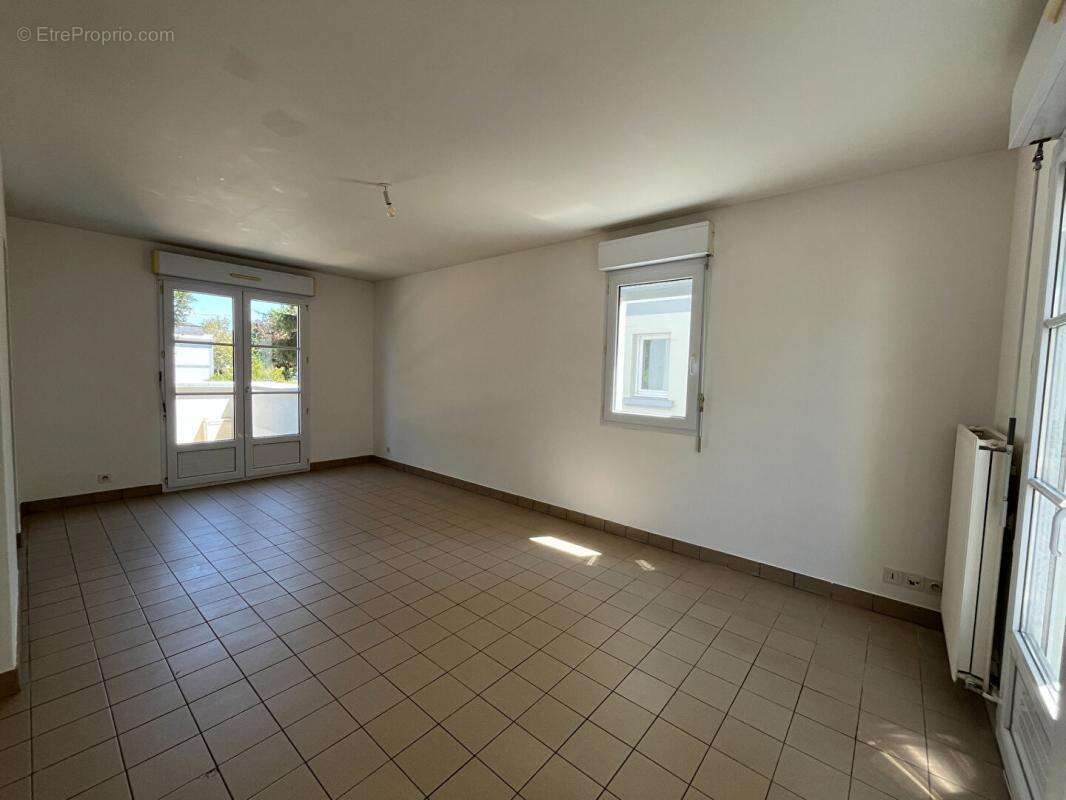 Montreuil-Juigné - T3 en duplex - photo 4