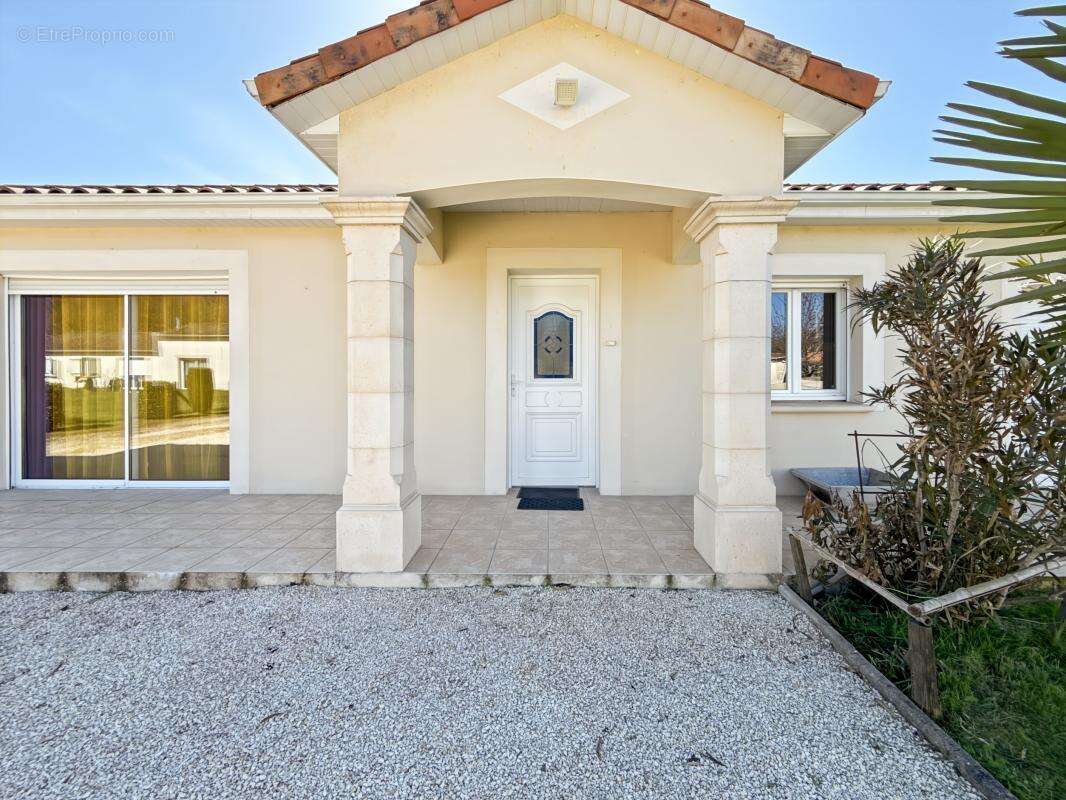 Maison à RAZAC-SUR-L'ISLE