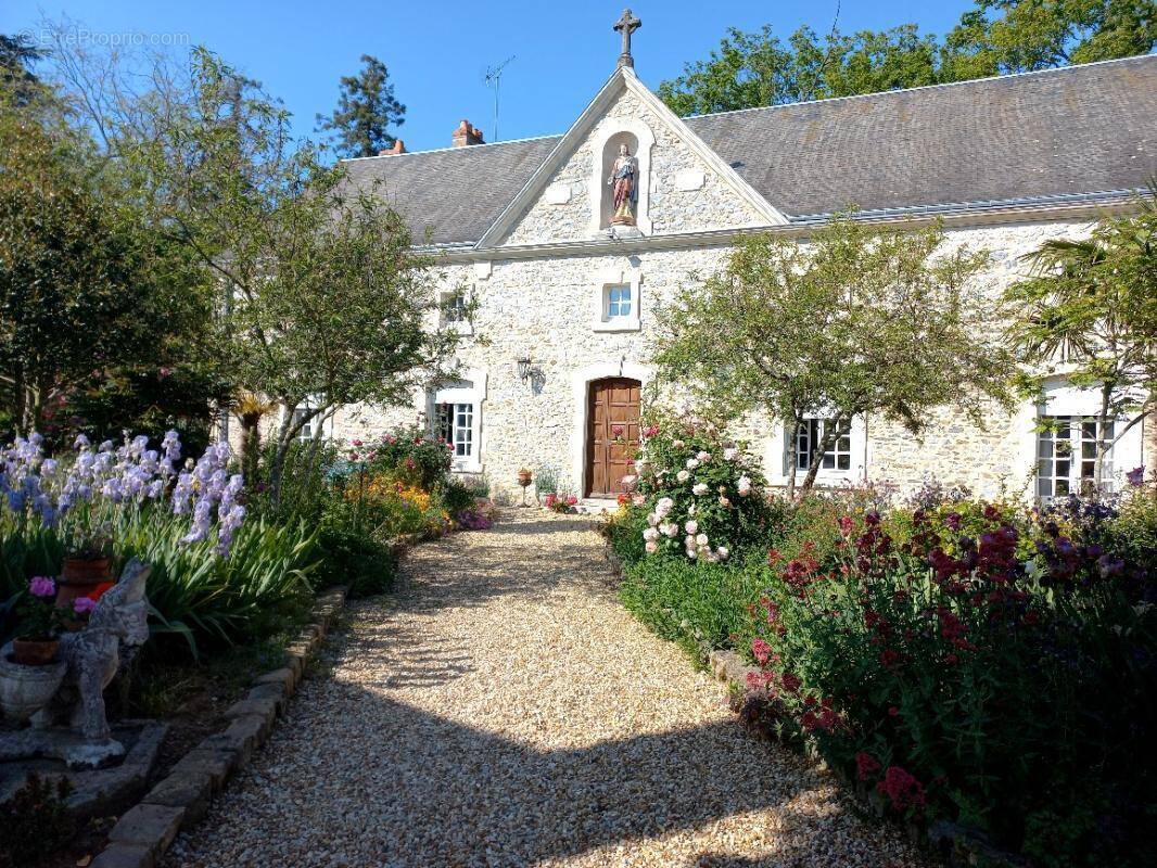 Maison à FRESNAY-SUR-SARTHE