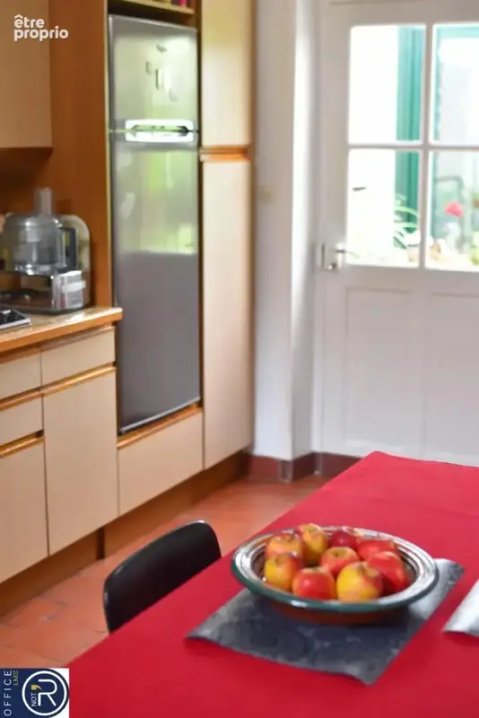 Maison 168 m² à Laval  - photo 5