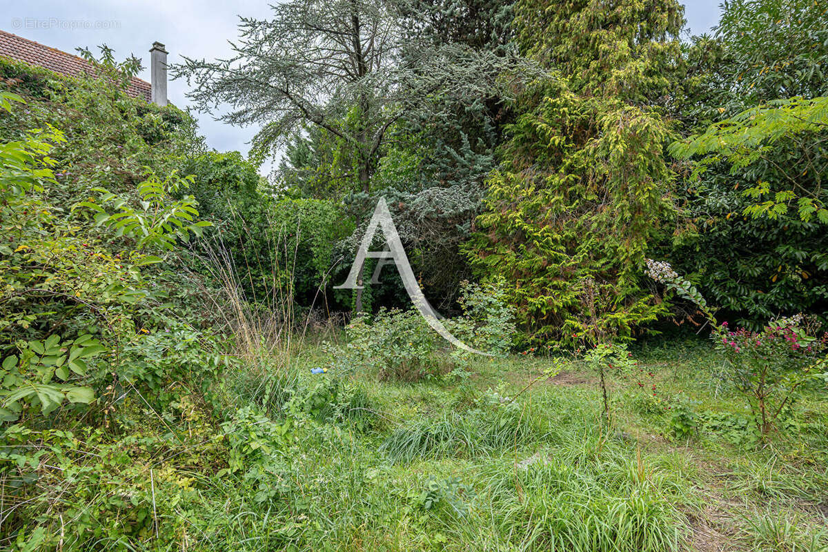 Maison à LIMEIL-BREVANNES