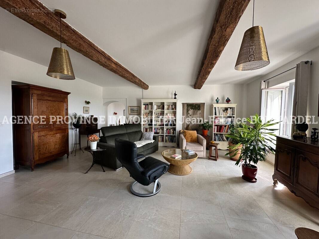 Appartement à GRIGNAN