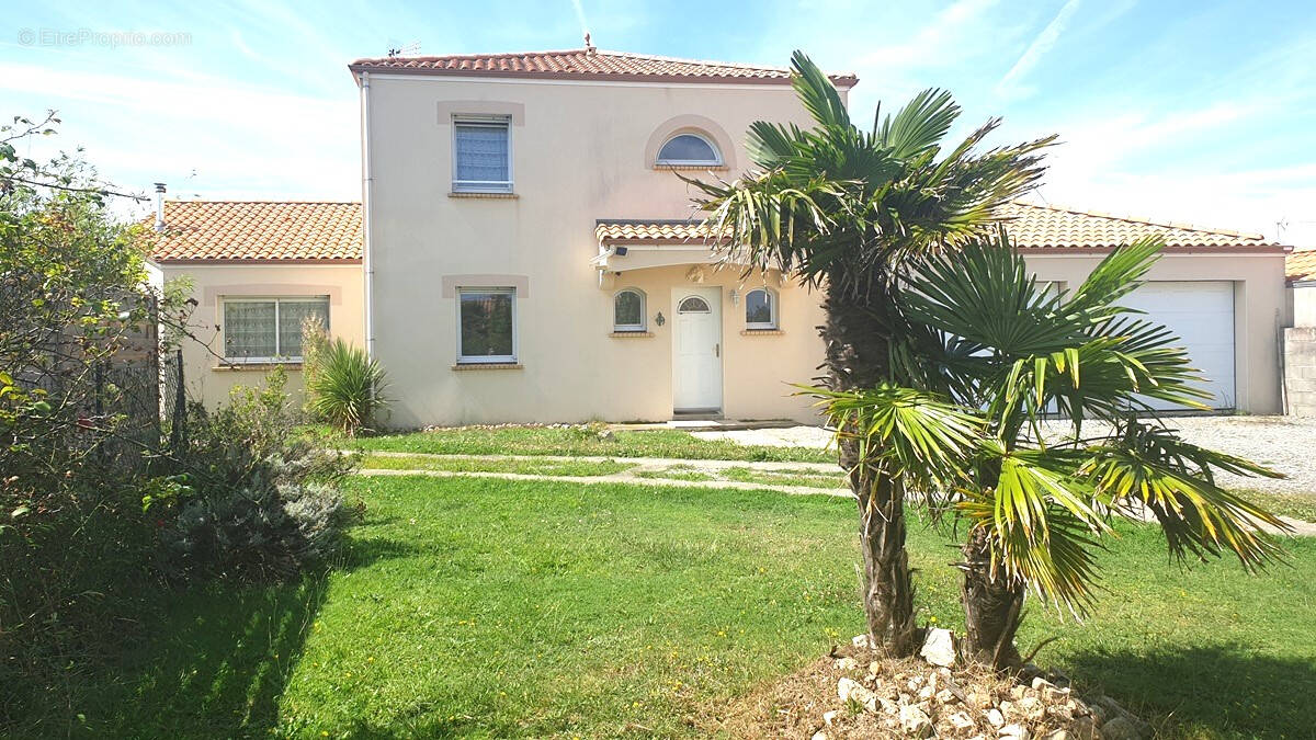 Maison à SAINT-MICHEL-CHEF-CHEF