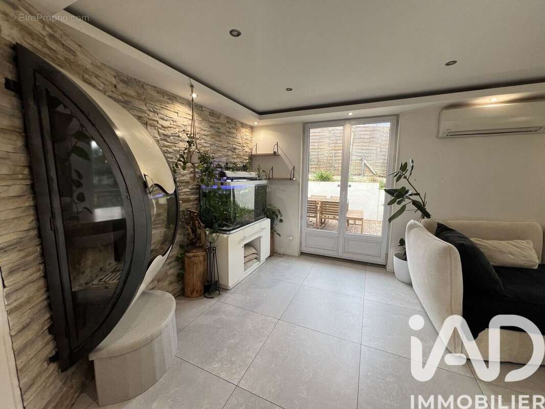 Photo 2 - Maison à NANTEUIL-LES-MEAUX