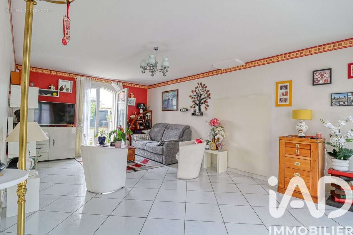Photo 3 - Maison à TAVERNY