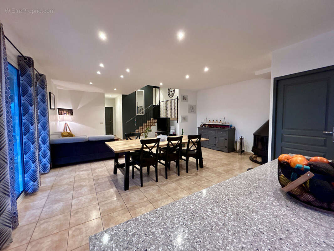 Maison à SAINT-PERAY