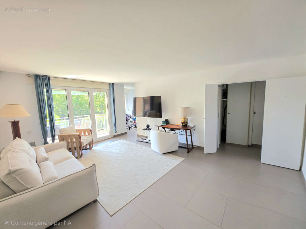 Appartement à HYERES