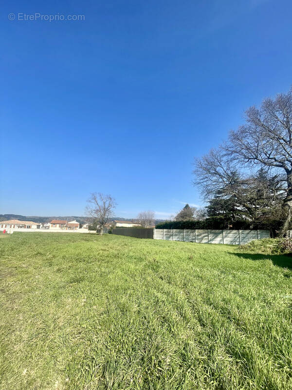 Terrain à AUSSILLON