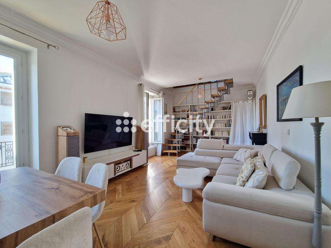 Appartement à ASNIERES-SUR-SEINE
