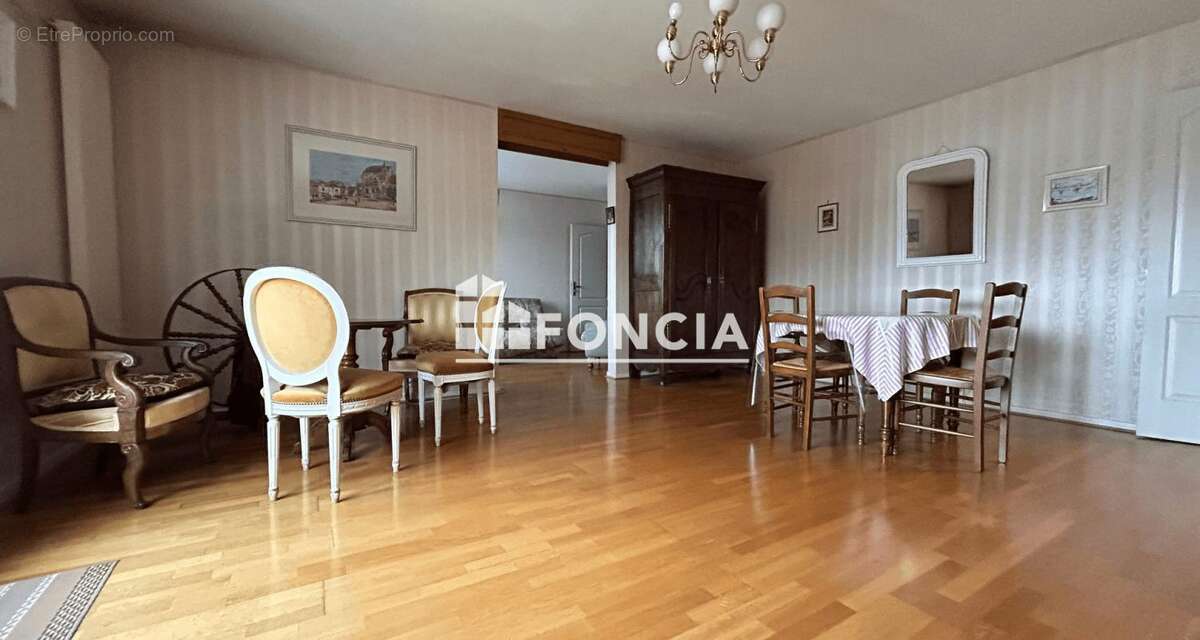 Appartement à POISSY