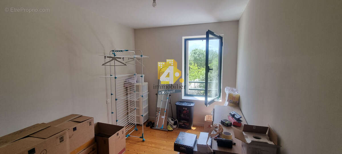 Maison à LA CHAPELLE-DES-MARAIS