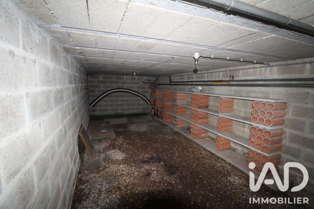 Maison 116 m² à Parigne-Le-Polin  - photo 5