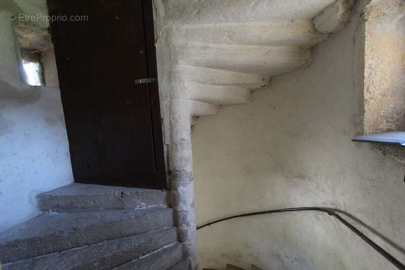 Maison à VEUVEY-SUR-OUCHE