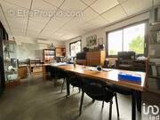 Photo 1 - Commerce à SAINT-LAURENT-DE-MURE