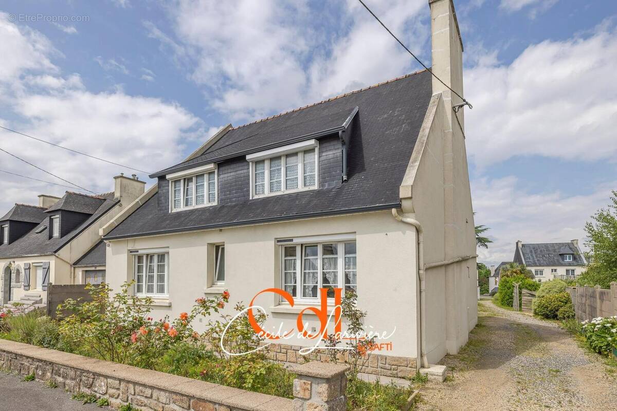 Photo 1 - Maison à LANDIVISIAU