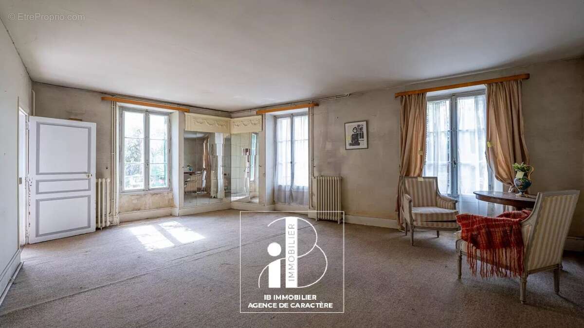 Maison à SAMOIS-SUR-SEINE