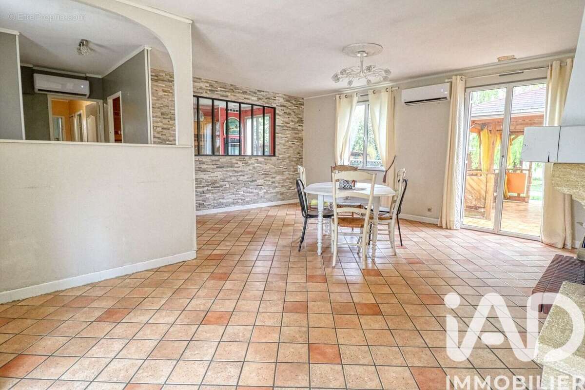 Photo 6 - Maison à VALMONDOIS