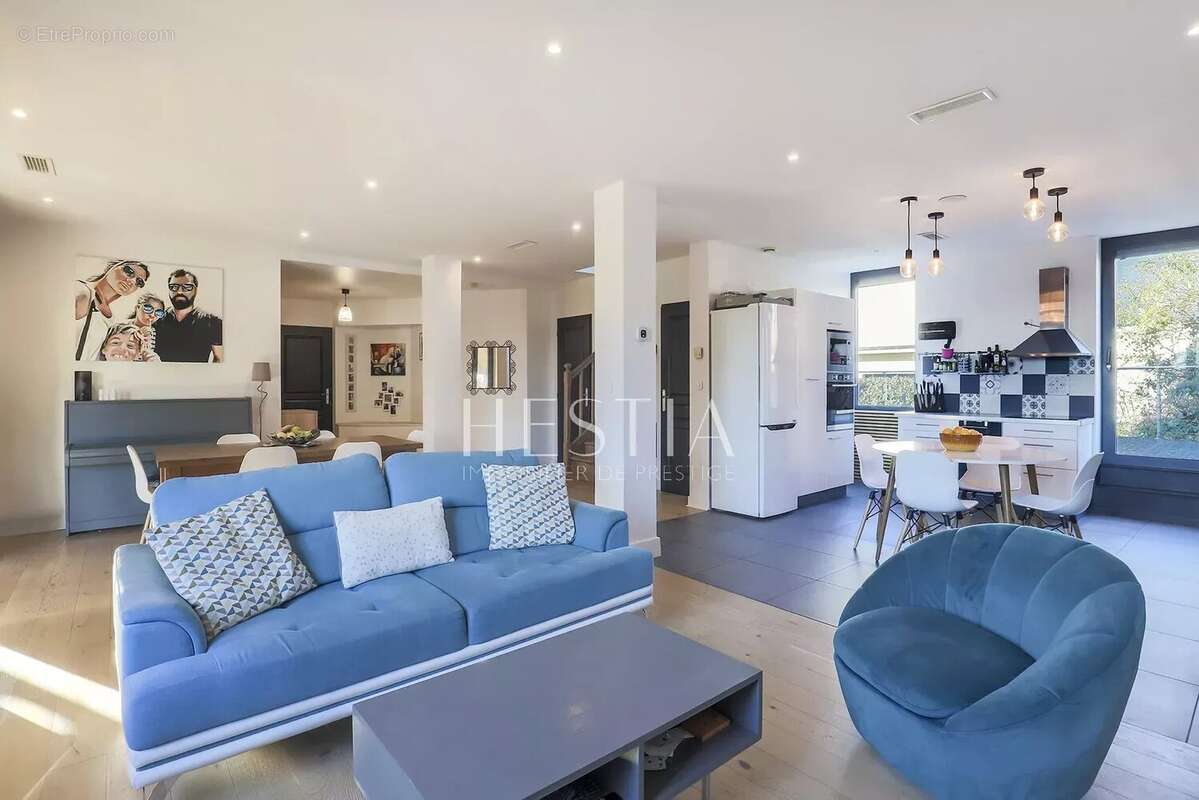 Maison à RILLIEUX-LA-PAPE