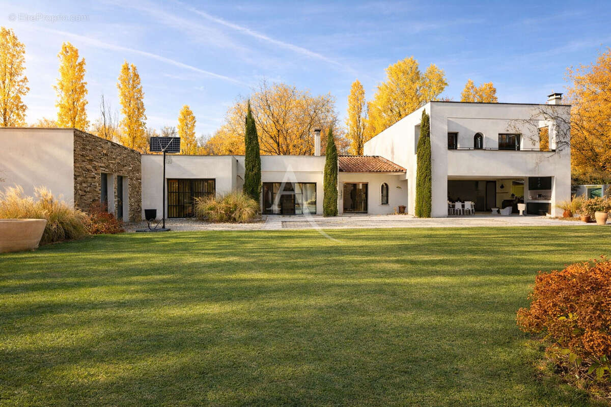 Castelmaurou, propriété d'exception avec piscine  aux portes de Toulouse. - photo 3