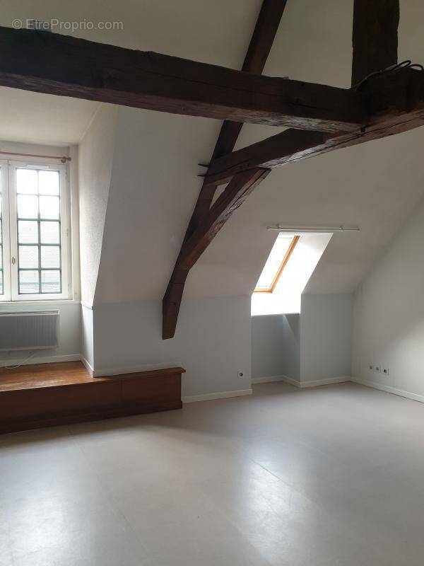 Appartement à LA CHARITE-SUR-LOIRE