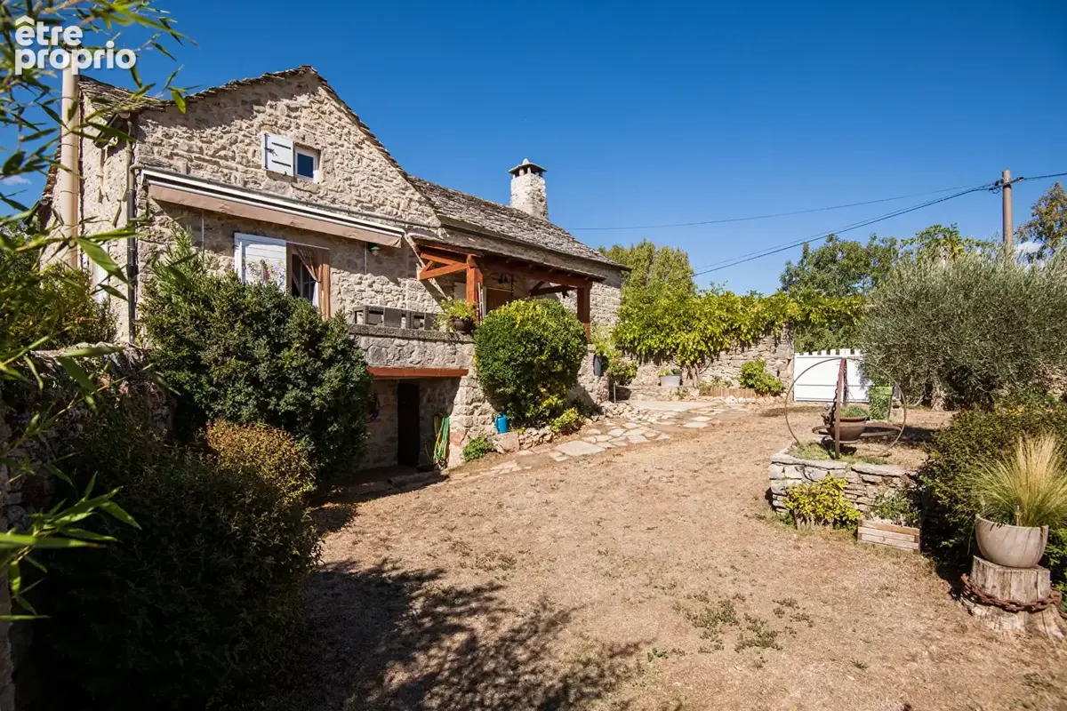 Maison caussenarde de caractère sur le causse noir - Bien atypioque et rare. - photo 2