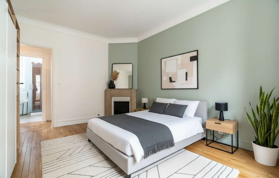 Appartement à PARIS-17E