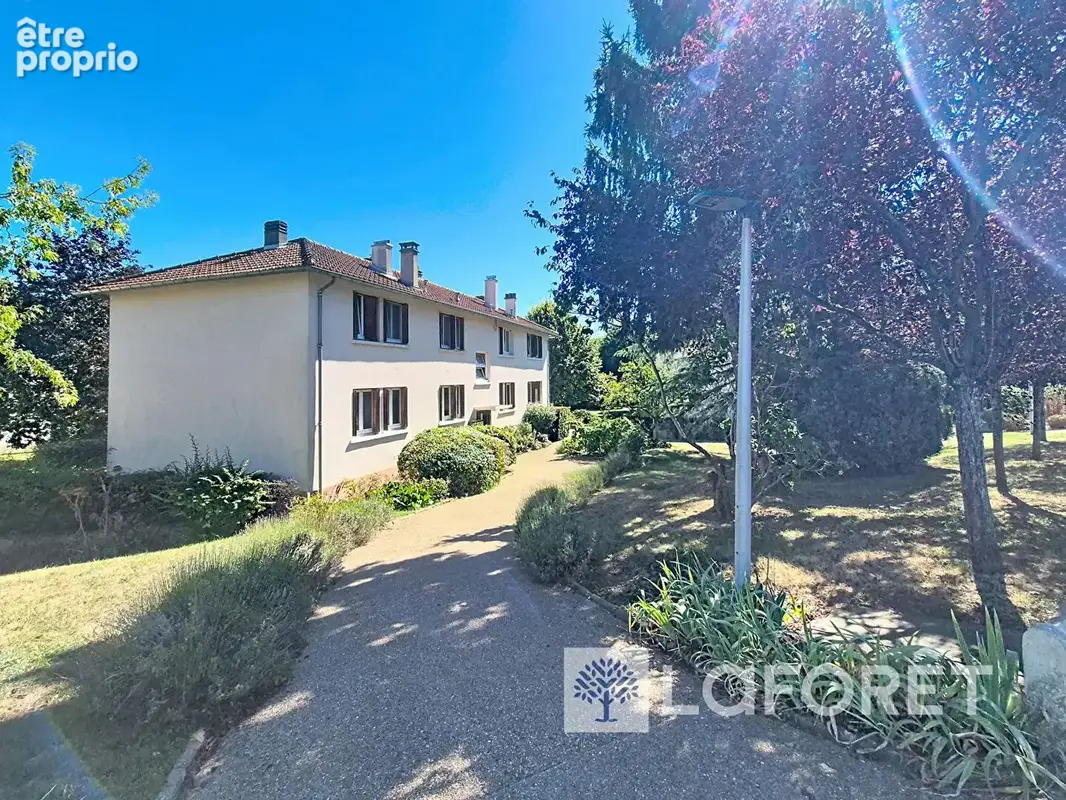 Appartement à VERRIERES-LE-BUISSON