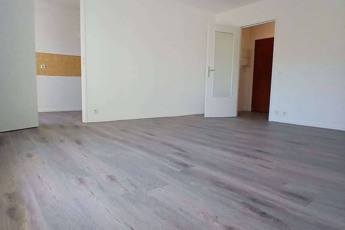 Appartement à MARSEILLE-11E
