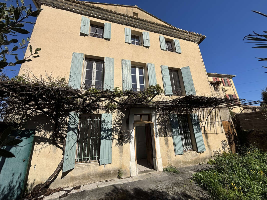 Maison à MALAUCENE
