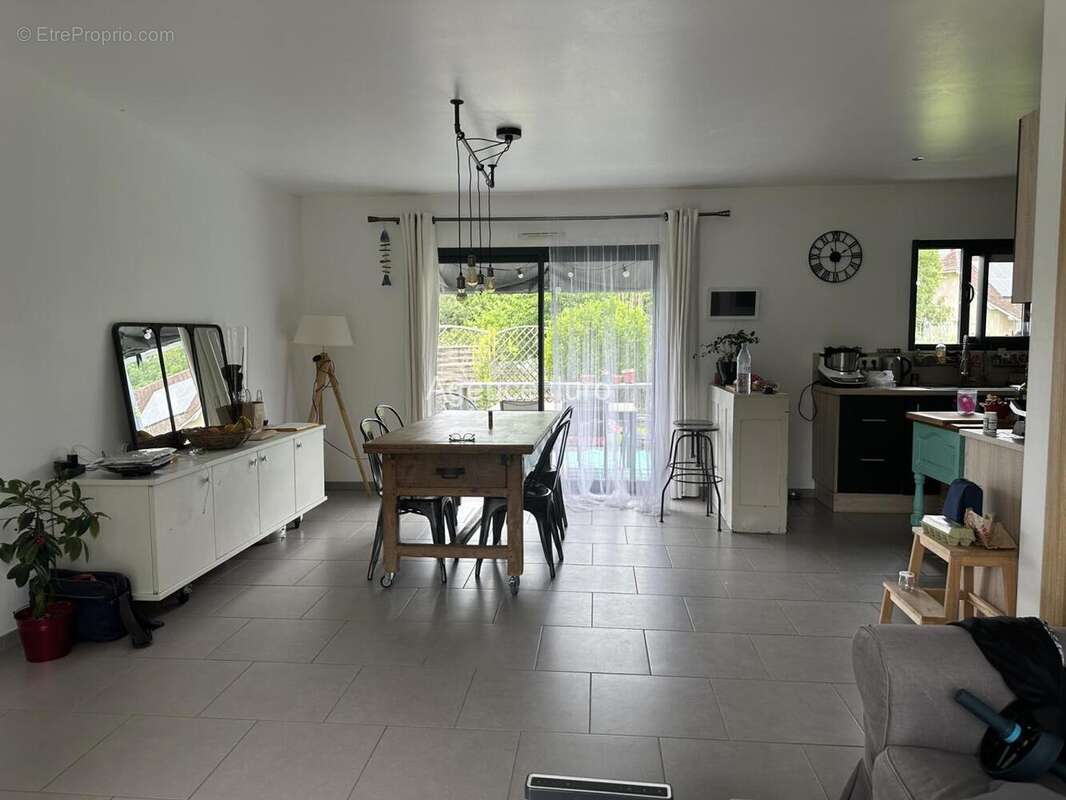 Maison contemporaine 2016 - 3 chambres  - 1 bureau - dpe a. - photo 6