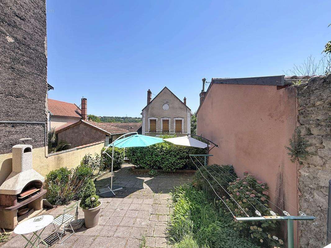 Maison à GRIGNY