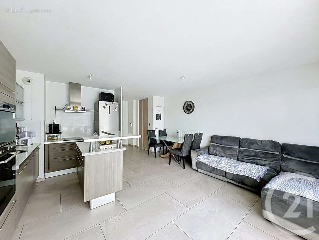 Appartement à SAINT-FONS