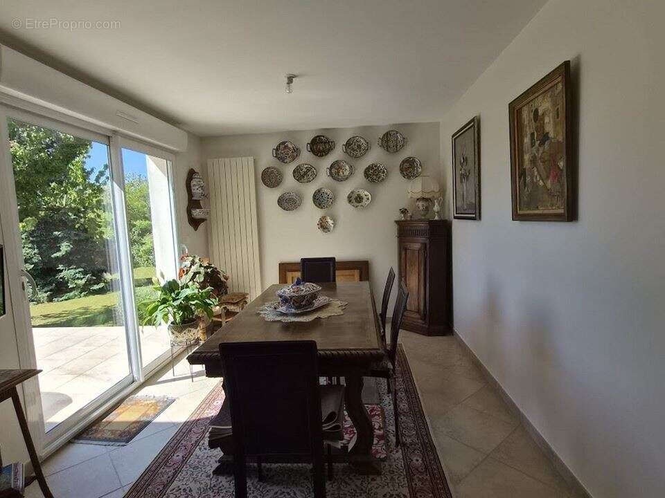 Maison à AMILLY